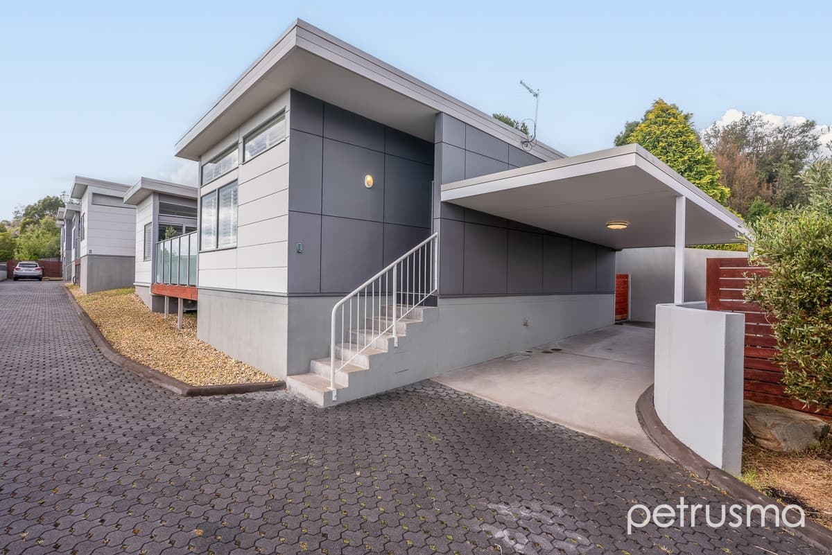 1 / 66 Hillborough Road South Hobart TAS 7004, South Hobart - Image 1