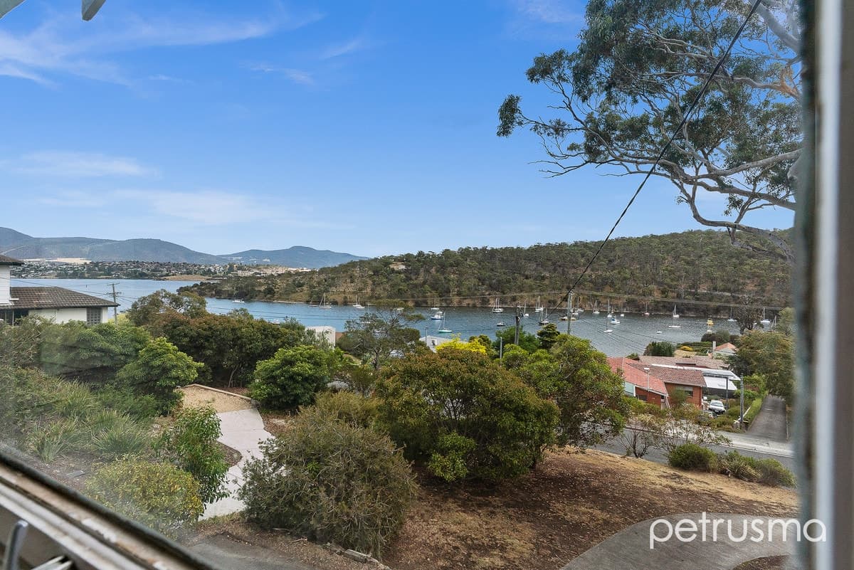 74 Derwent Avenue Geilston Bay TAS 7015, Geilston Bay - Thumbnail 2