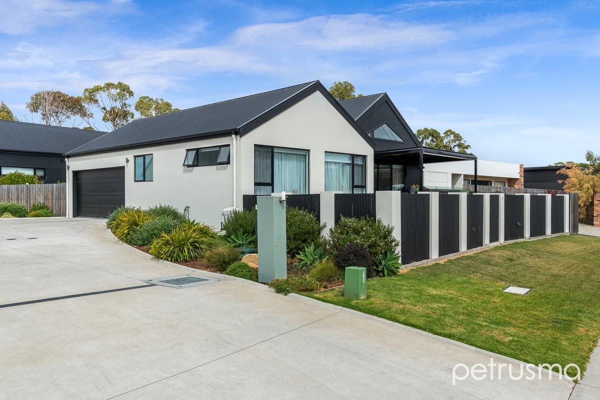 4 / 50 Mannata Street Lauderdale TAS 7021, Lauderdale - Thumbnail 2