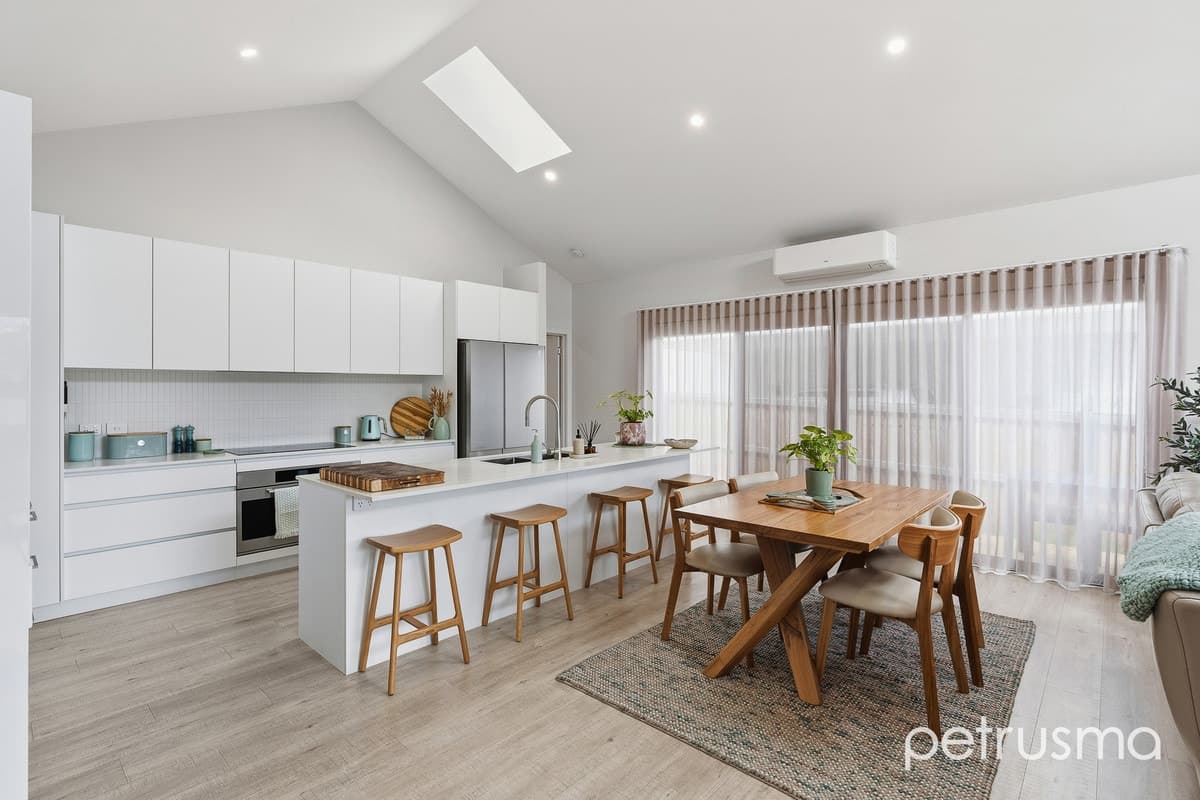 4 / 50 Mannata Street Lauderdale TAS 7021, Lauderdale - Thumbnail 3