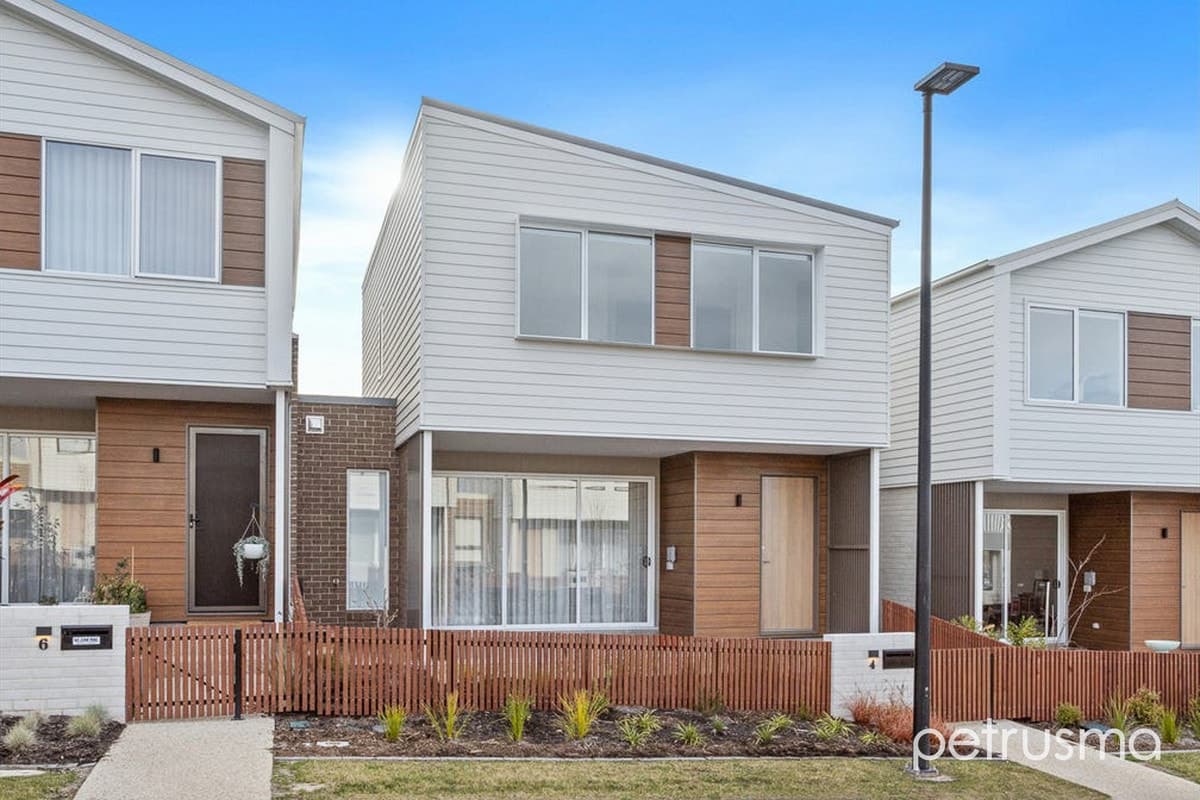 4 Rock Lily Way Kingston TAS 7050, Kingston - Image 1