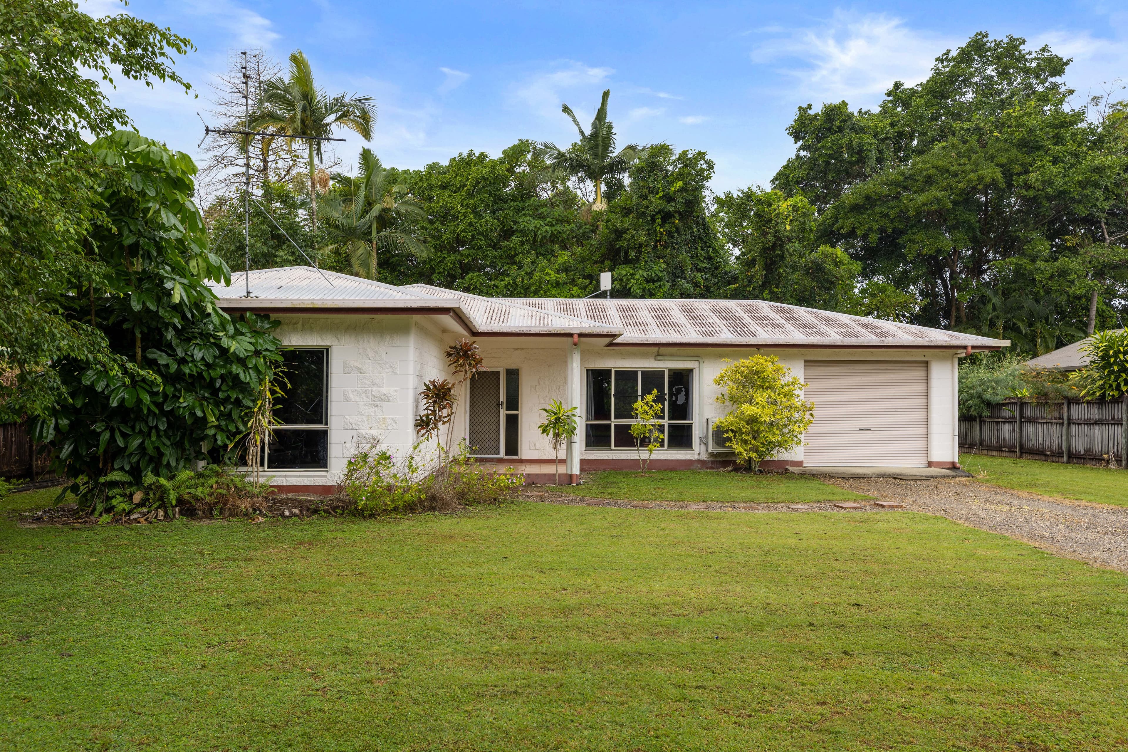 6 Ives Avenue, WONGA BEACH QLD 4873, Wonga Beach - Thumbnail 2
