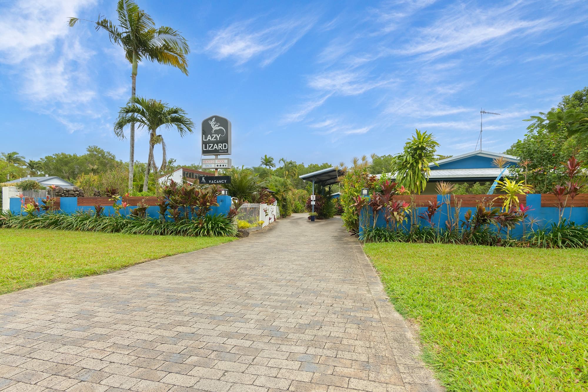 18/121 Davidson Street, PORT DOUGLAS QLD 4877, Port Douglas - Thumbnail 2