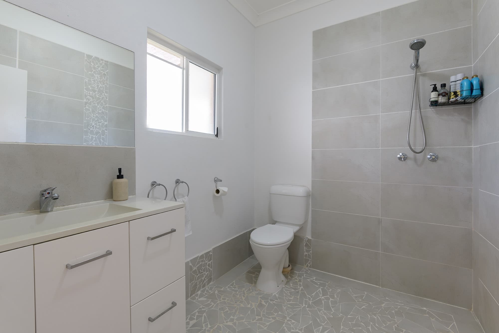 4/10-12 Albatross Close, COOYA BEACH QLD 4873, Cooya Beach - Thumbnail 7
