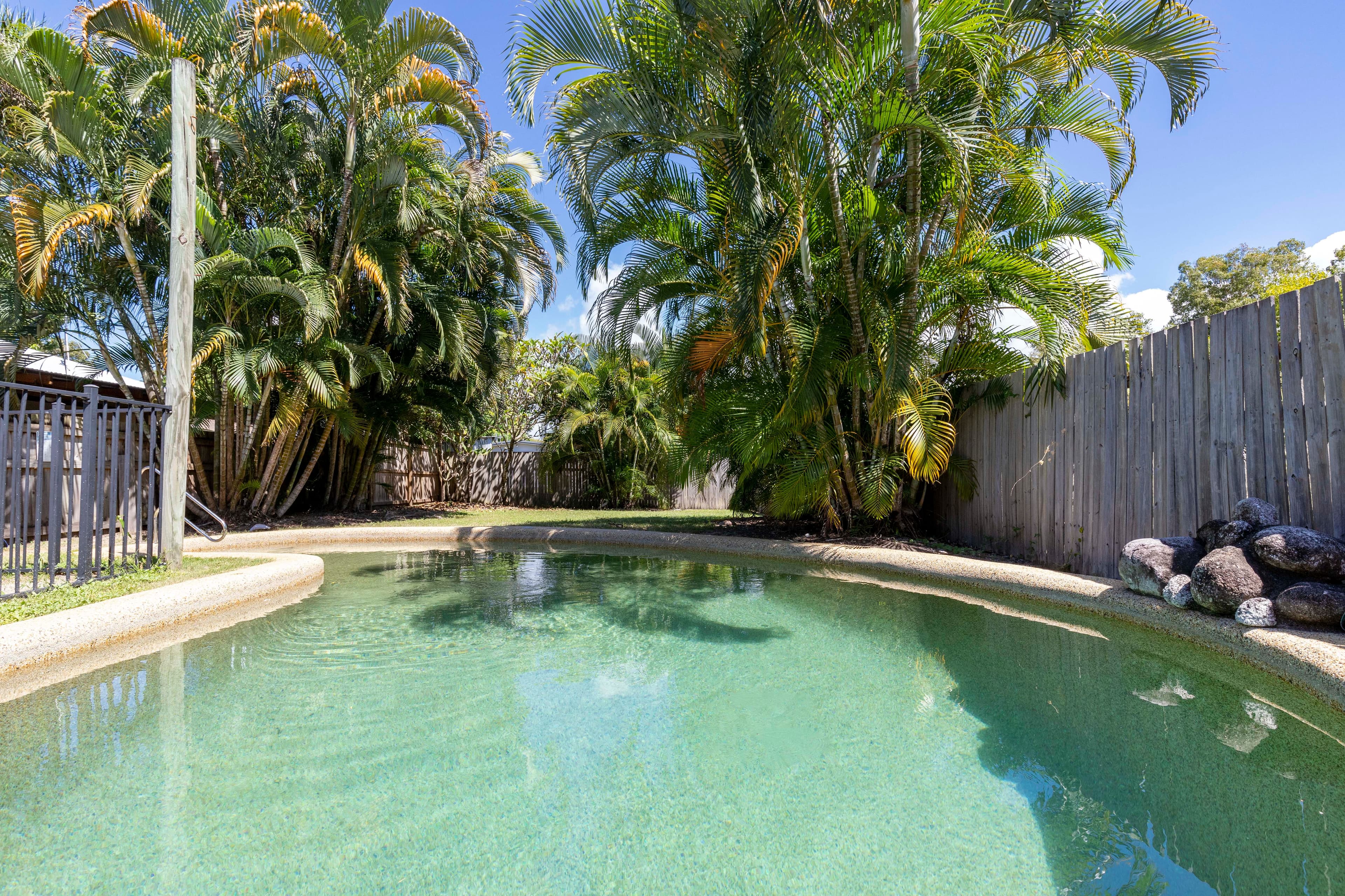 3/10-12 Albatross Close, COOYA BEACH QLD 4873, Cooya Beach - Image 1