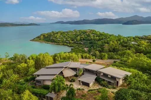 Hamilton Island, Hamilton Island - Thumbnail 2