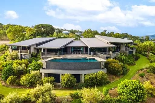 Hamilton Island, Hamilton Island - Thumbnail 3