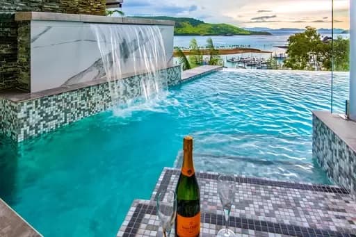 Hamilton Island, Hamilton Island - Thumbnail 2