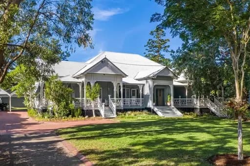 Yeronga, Yeronga - Image 1