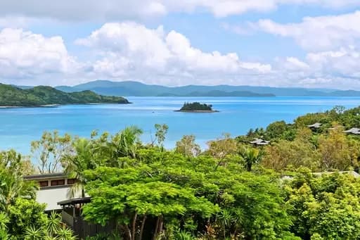 Hamilton Island, Hamilton Island - Thumbnail 2