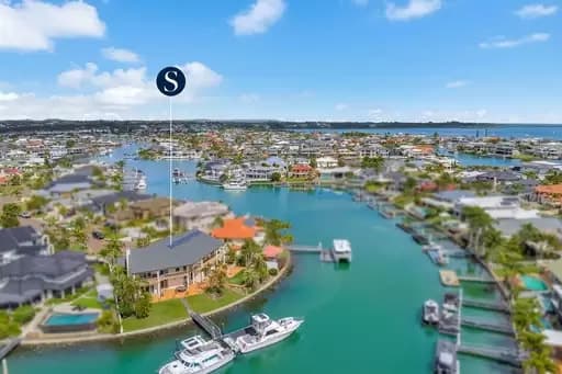 Raby Bay, Cleveland - Image 1