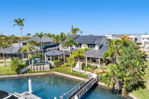 Raby Bay, Raby Bay - Thumbnail 2