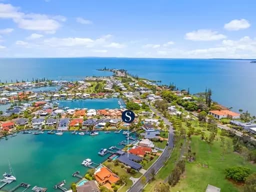 Raby Bay, Cleveland - Image 1