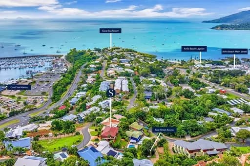Airlie Beach, Airlie Beach - Thumbnail 4
