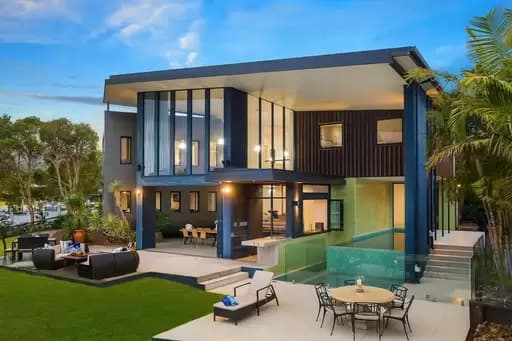South Stradbroke, South Stradbroke - Thumbnail 2