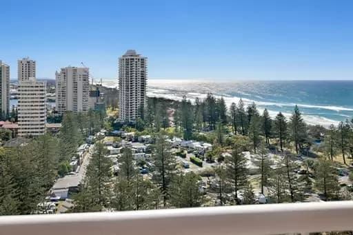 Main Beach, Main Beach - Thumbnail 4