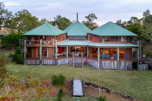 Hideaway Bay, Hideaway Bay - Thumbnail 6