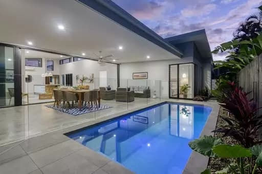 Port Douglas, Port Douglas - Thumbnail 5