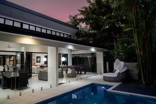 Port Douglas, Port Douglas - Thumbnail 3