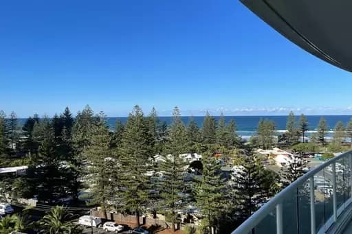 Main Beach, Main Beach - Thumbnail 4