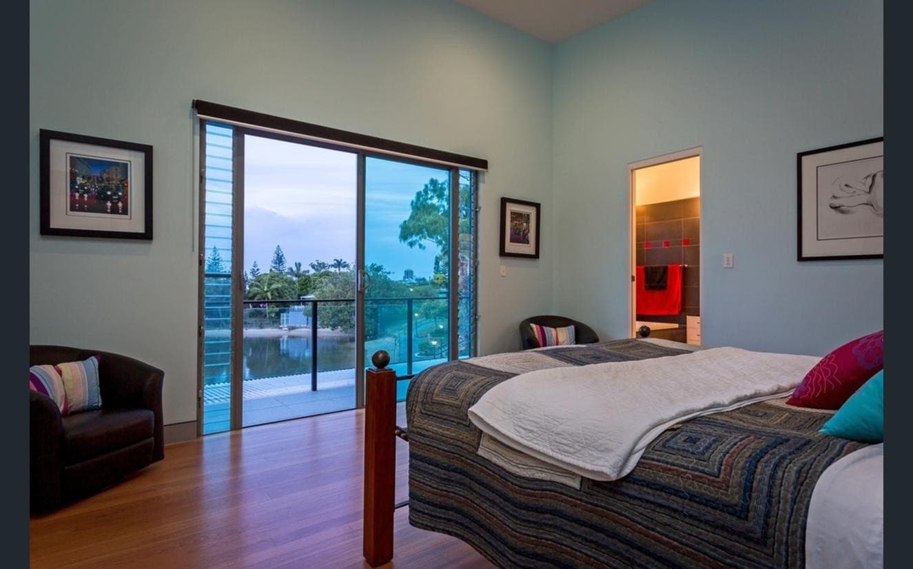 11 Boomerang Crescent, Sorrento, Bundall - Thumbnail 4