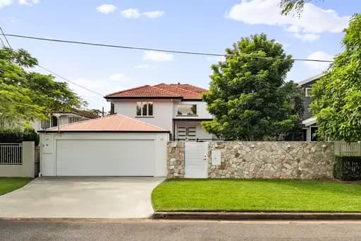 Wavell Heights, Wavell Heights - Image 1