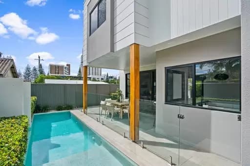 Burleigh Heads, Burleigh Heads - Thumbnail 2