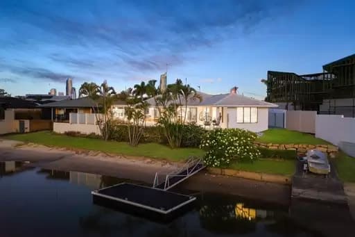 Isle Of Capri, Surfers Paradise - Thumbnail 5