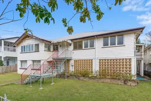 Clayfield, Clayfield - Thumbnail 2