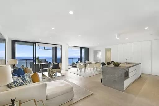 Broadbeach, Broadbeach - Thumbnail 2