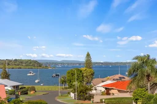 Victoria Point, Victoria Point - Thumbnail 3