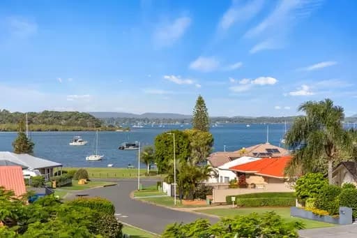 Victoria Point, Victoria Point - Thumbnail 5