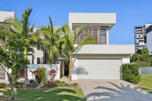 Benowa, Benowa - Image 1