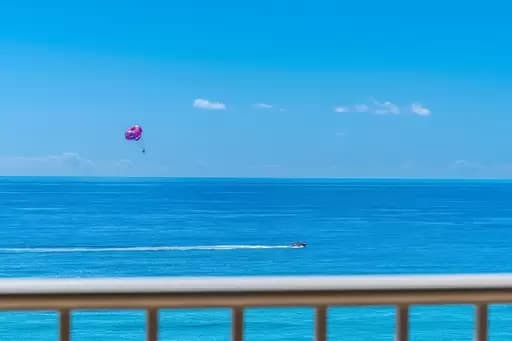 Main Beach, Main Beach - Thumbnail 2