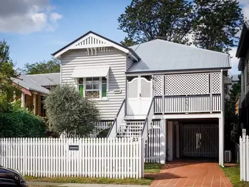 New Farm, New Farm - Image 1