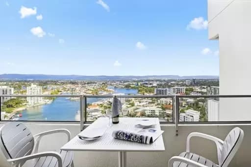 Surfers Paradise, Surfers Paradise - Image 1