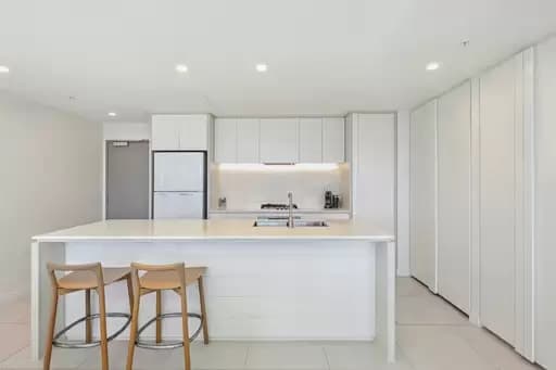 Broadbeach, Broadbeach - Thumbnail 6