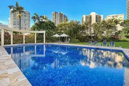 Main Beach, Main Beach - Image 1