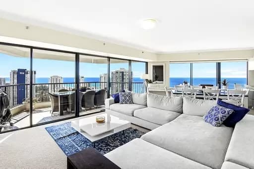 Main Beach, Main Beach - Image 1