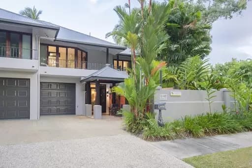 Port Douglas, Port Douglas - Thumbnail 3
