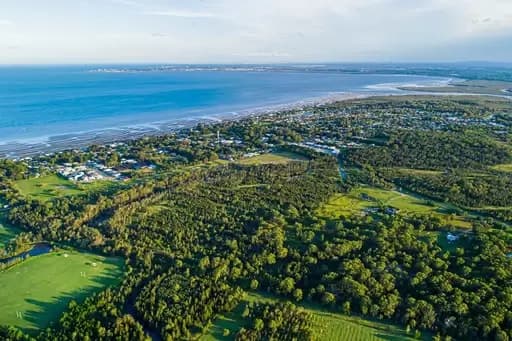 Beachmere, Beachmere - Thumbnail 2