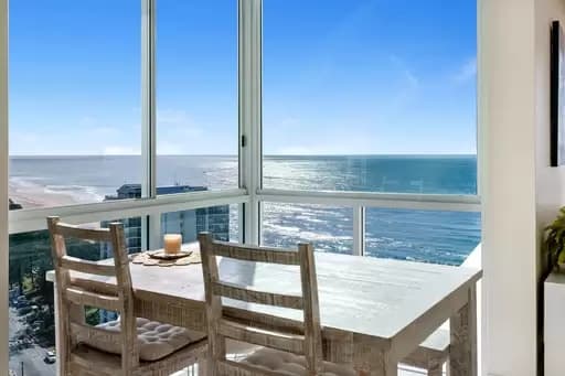 Main Beach, Main Beach - Thumbnail 4