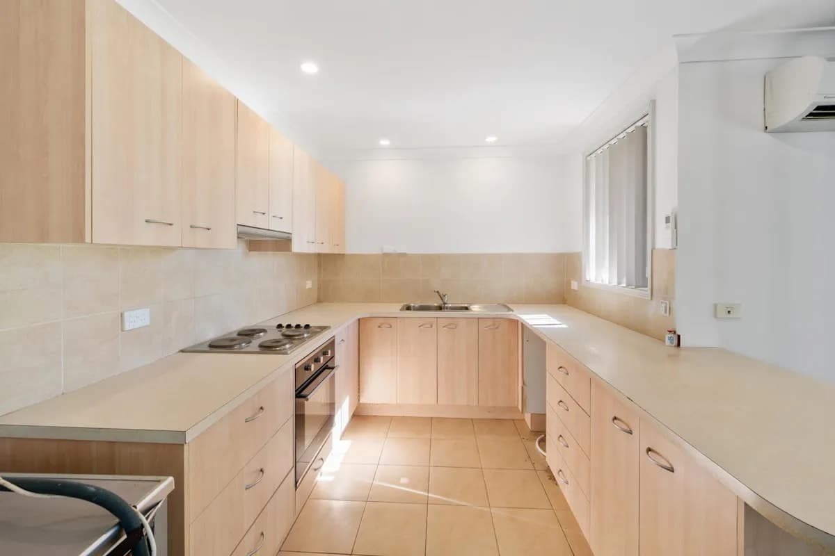 2/74 Yates Street, East Branxton - Thumbnail 3
