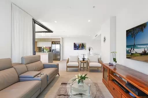 Broadbeach, Broadbeach - Thumbnail 5