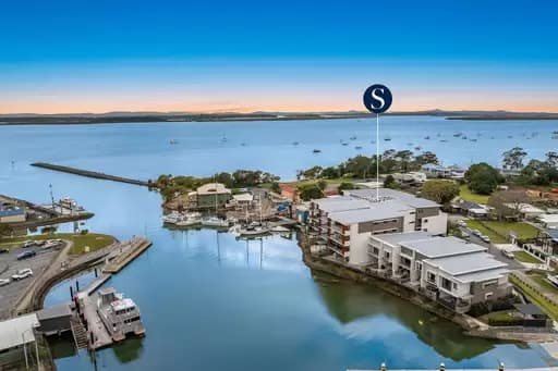 Redland Bay, Redland Bay - Image 1