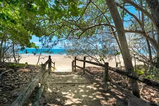 Campwin Beach, Campwin Beach - Thumbnail 2