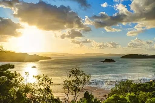 Hamilton Island, Hamilton Island - Thumbnail 2