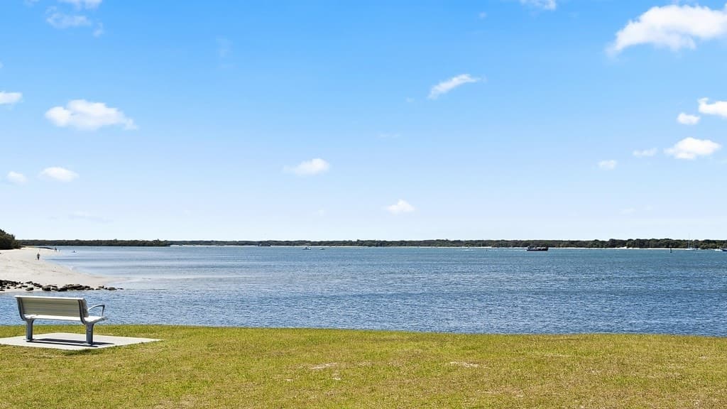 Runaway Bay, Runaway Bay - Image 1