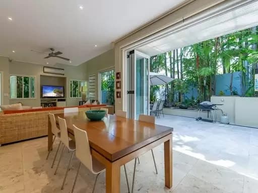 Port Douglas, Port Douglas - Thumbnail 4
