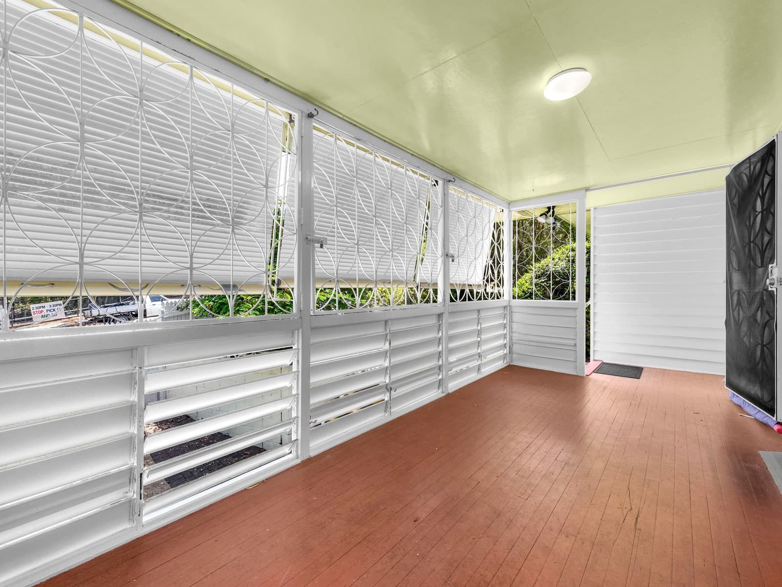 28 Russell Tce, Indooroopilly - Thumbnail 2